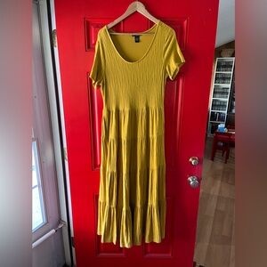 Chelsea and Theodore mustard yellow maxi dress size large